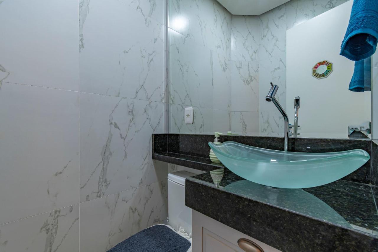 D, Henrique Apartment *