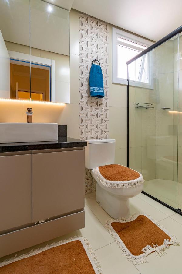 D, Henrique Apartment *