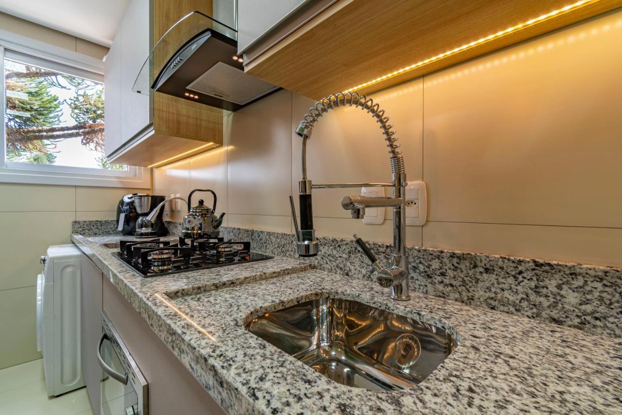 Apartment D, Henrique Canela