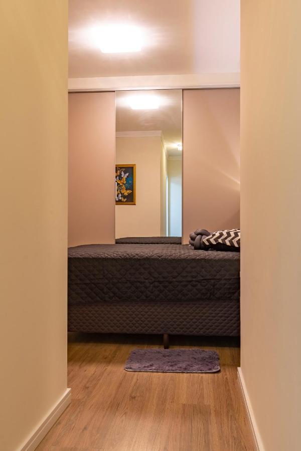 D, Henrique Apartment *